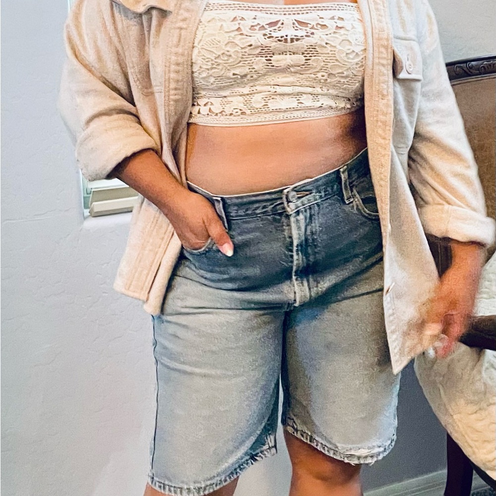Levi's 38W shorts
